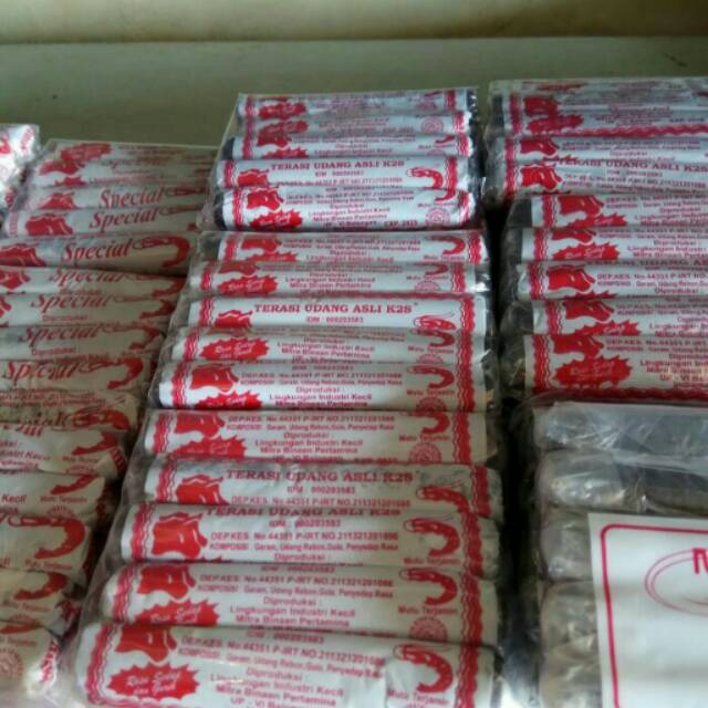 

Terasi udang asli khas Indramayu rasa mantap