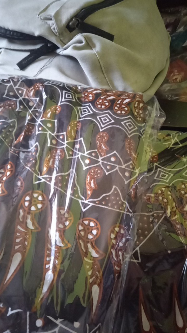 Batik Couple ~ Baju Batik Couple ~ Batik Couple Modern Motif Rodo Edan