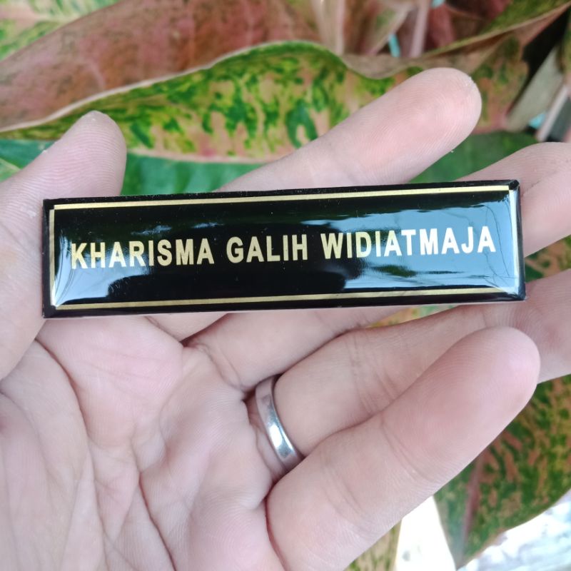

Nametag Resin (nama dada)