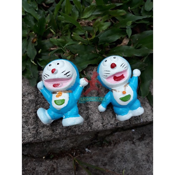 

Hiasan Doraemon 5.5 cm (isi 2) 05180