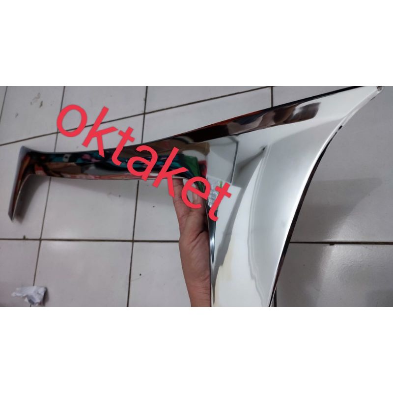 hood molding list kap mesin Rush Terios lama old 2008-2017 chrome