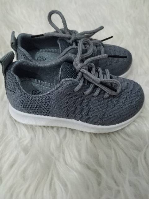 ESW Sneaker Anak Import Kode #03