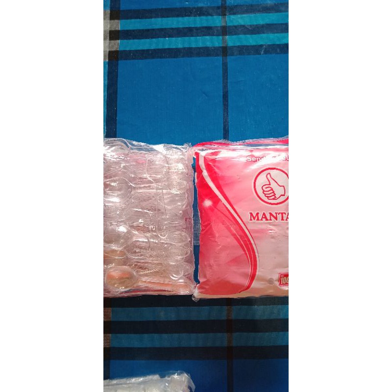 Sendok jelly bening