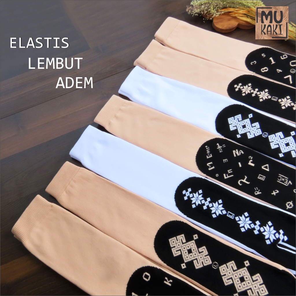 Kaos Kaki Jempol Muslimah Telapak Hitam Motif Karakter Mukaki