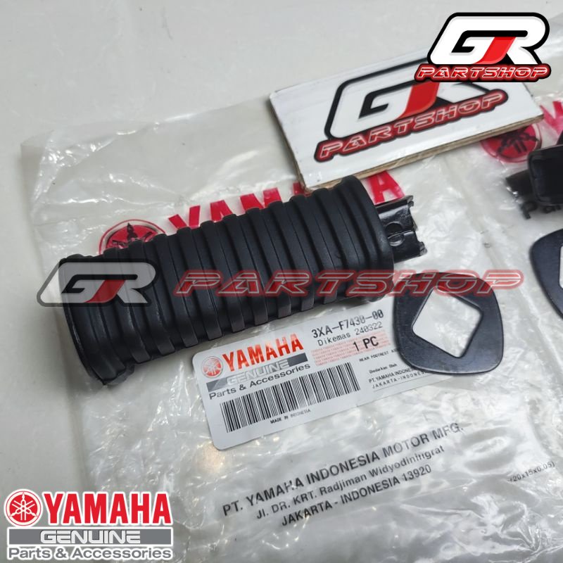 footstep belakang assy set kiri kanan f1zr rxking ori ygp fizr fiz f1z r rx king rx-king footrest bustep butstep bootstep karet step original yamaha