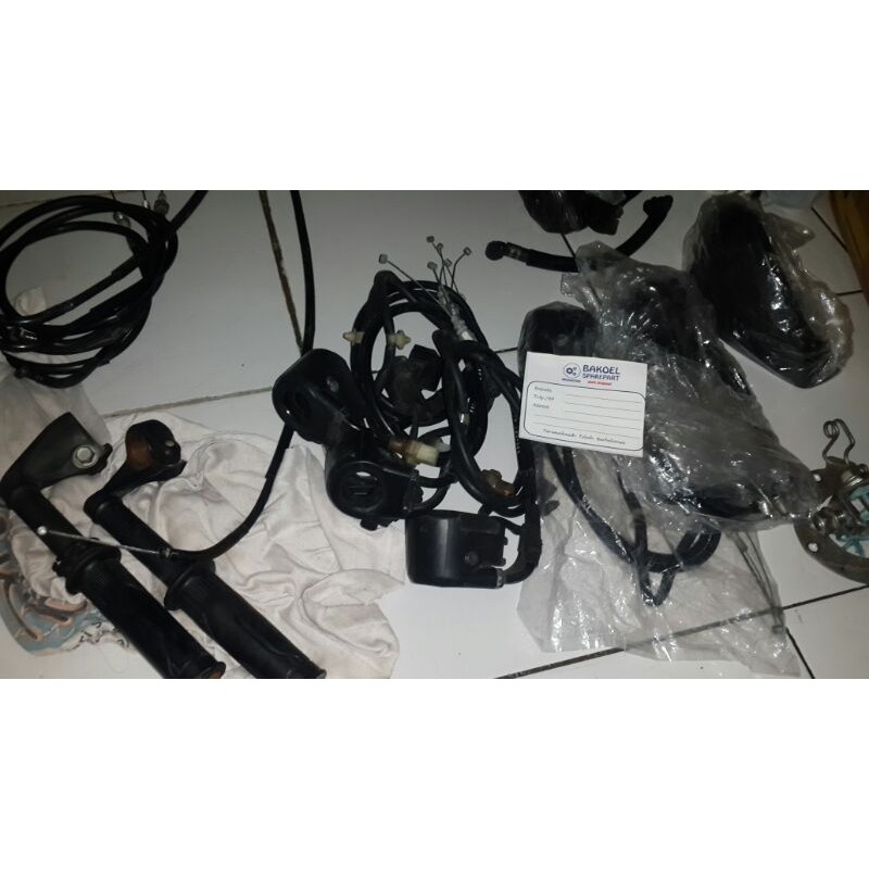 holder kanan cb150r old / new cb150r led