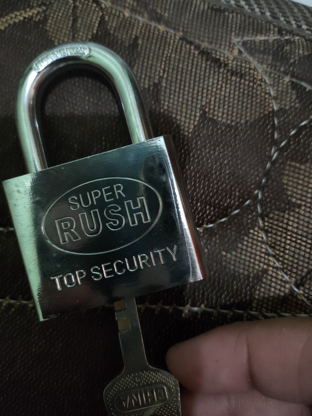 Gembok Putih Pendek 40mm 3 Key