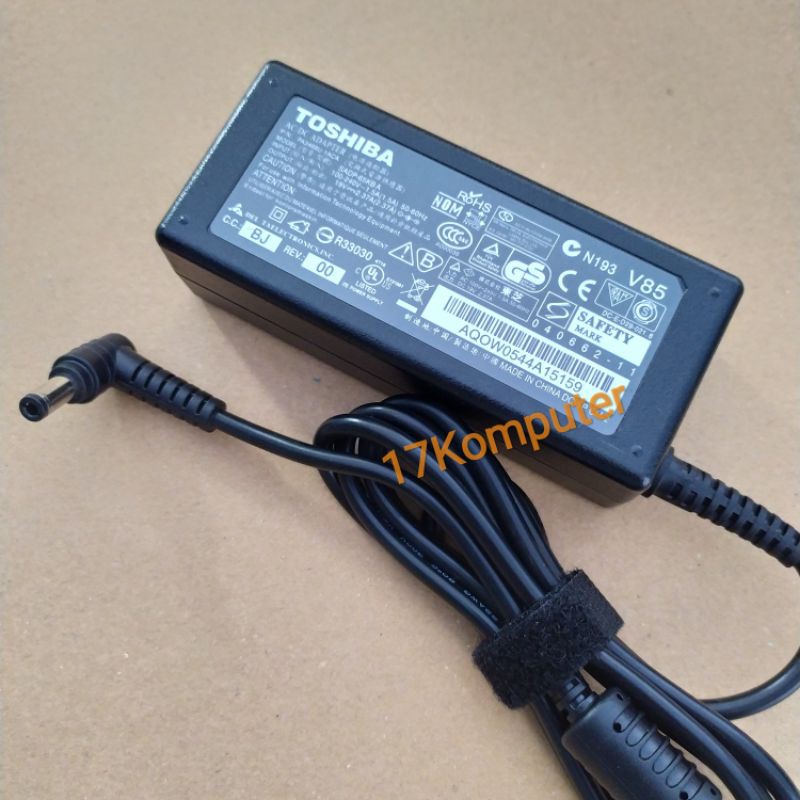 Adaptor Charger Laptop TOSHIBA 19V 2.37A 5.5 X 2.5mm