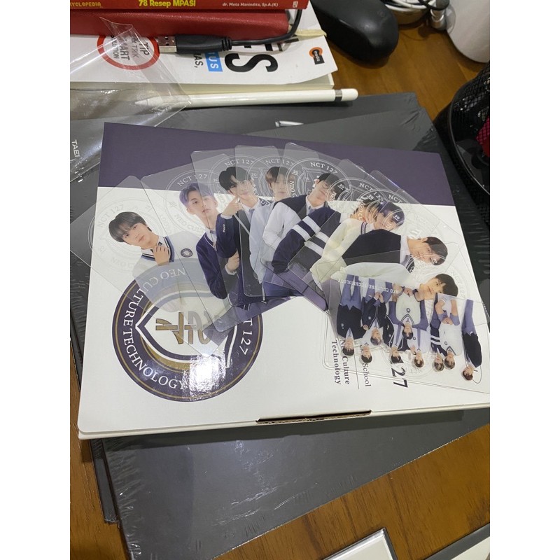 bookmark b2s kit back to school kit nct 127 taeil taeyong yuta jaehyun mark haechan doyoung jungwoo