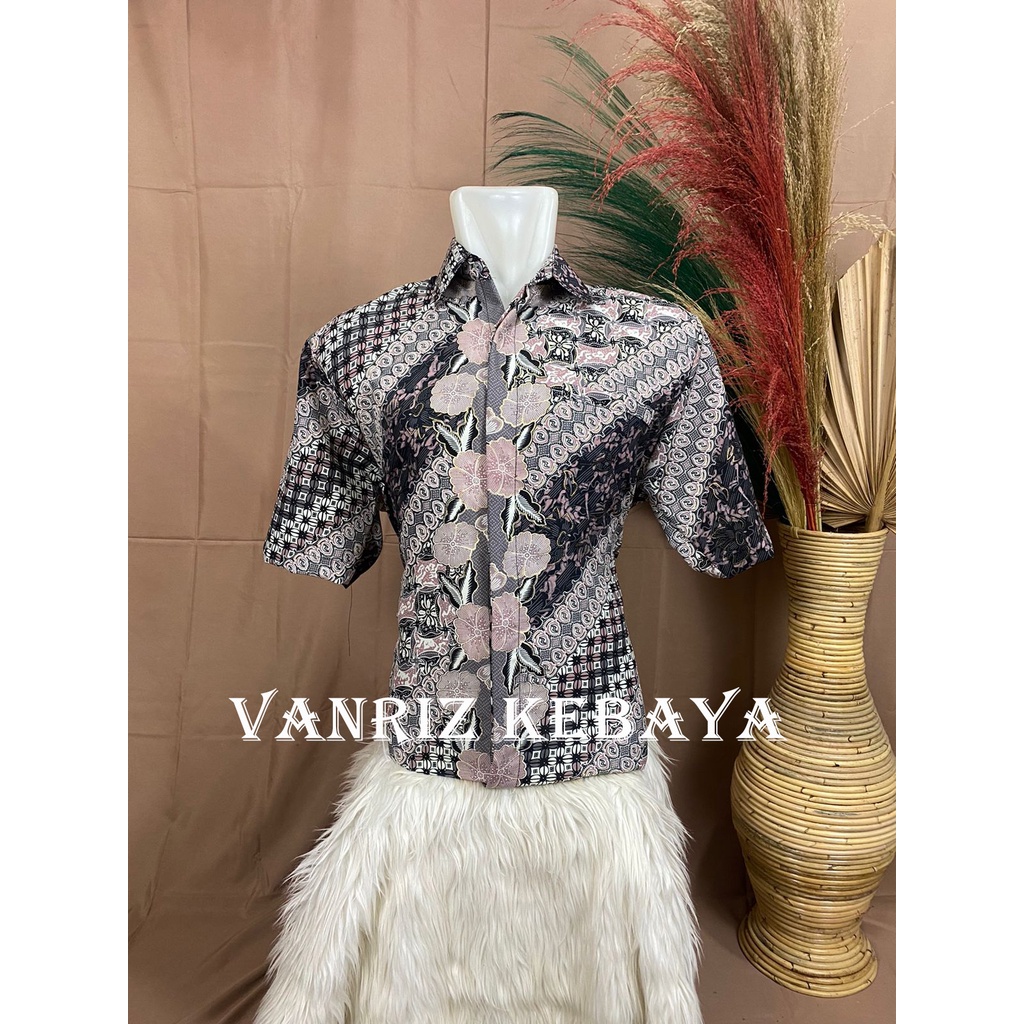 KEMEJA PENDEK BATIK / KEMEJA BATIK KEBAYA / KEMEJA BATIK LENGAN PENDEK / BATIK PRIA LENGAN PENDEK / BATIK PRIA / BATIK LENGAN PENDEK / BATIK COWOK TERBARU