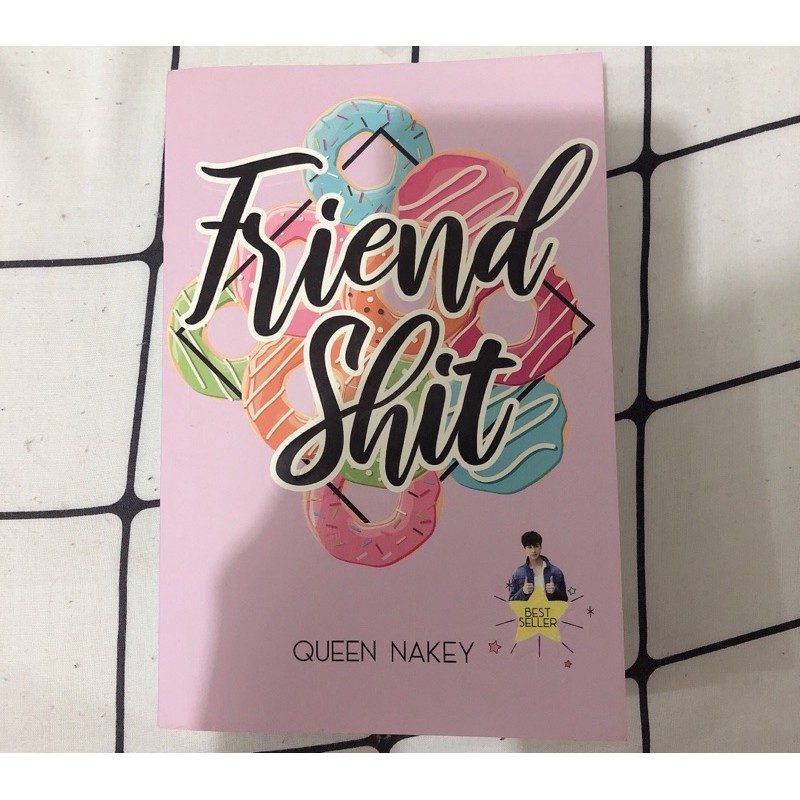 NOVEL PRELOVED FriendShit QUEEN NAKEY