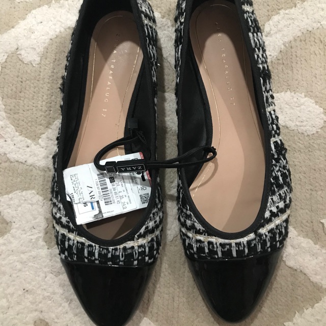 New sepatu Zara Basic