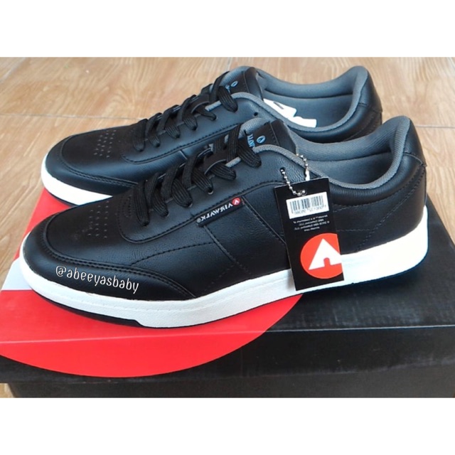 Airwalk Man Kosh Black/White Sz 44/28cm