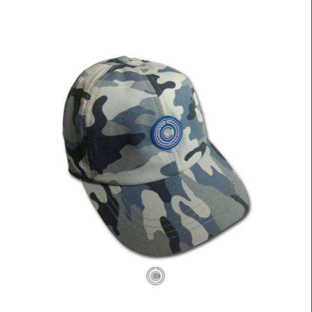 camo hat with light