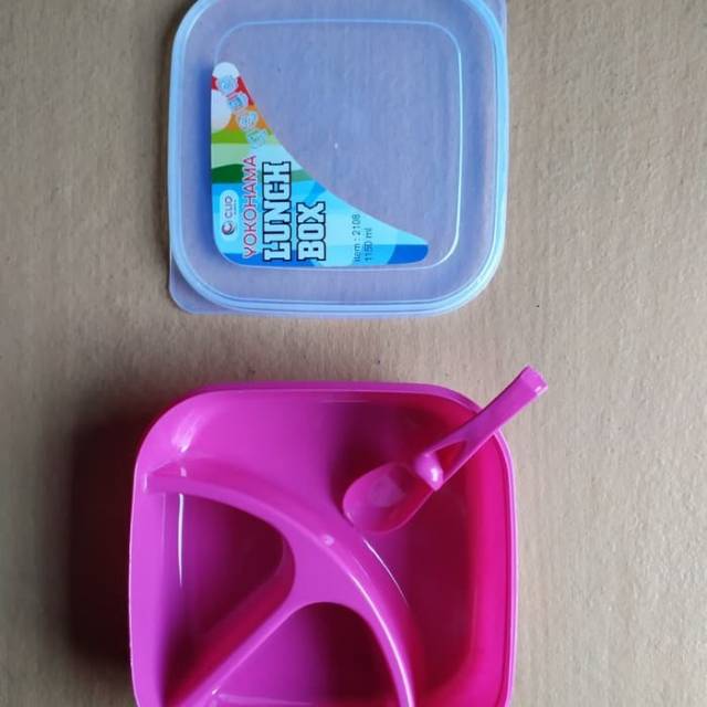 Tempat Makan Yokohama Clio Sekat 3 - Lunch Box Anak Kotak Makan