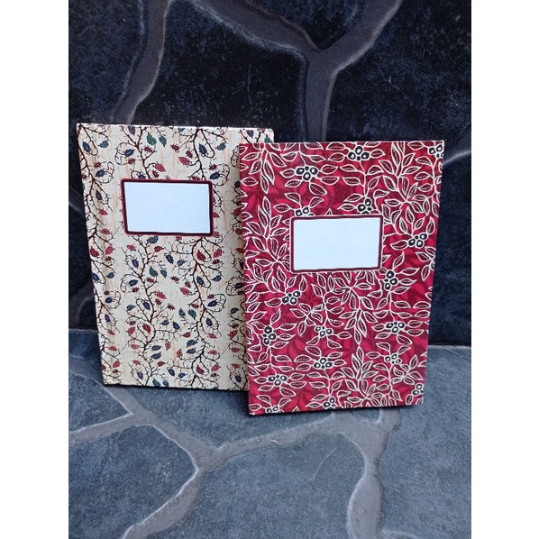 

Buku Oktavo (A6) Hardcover isi 100 lembar
