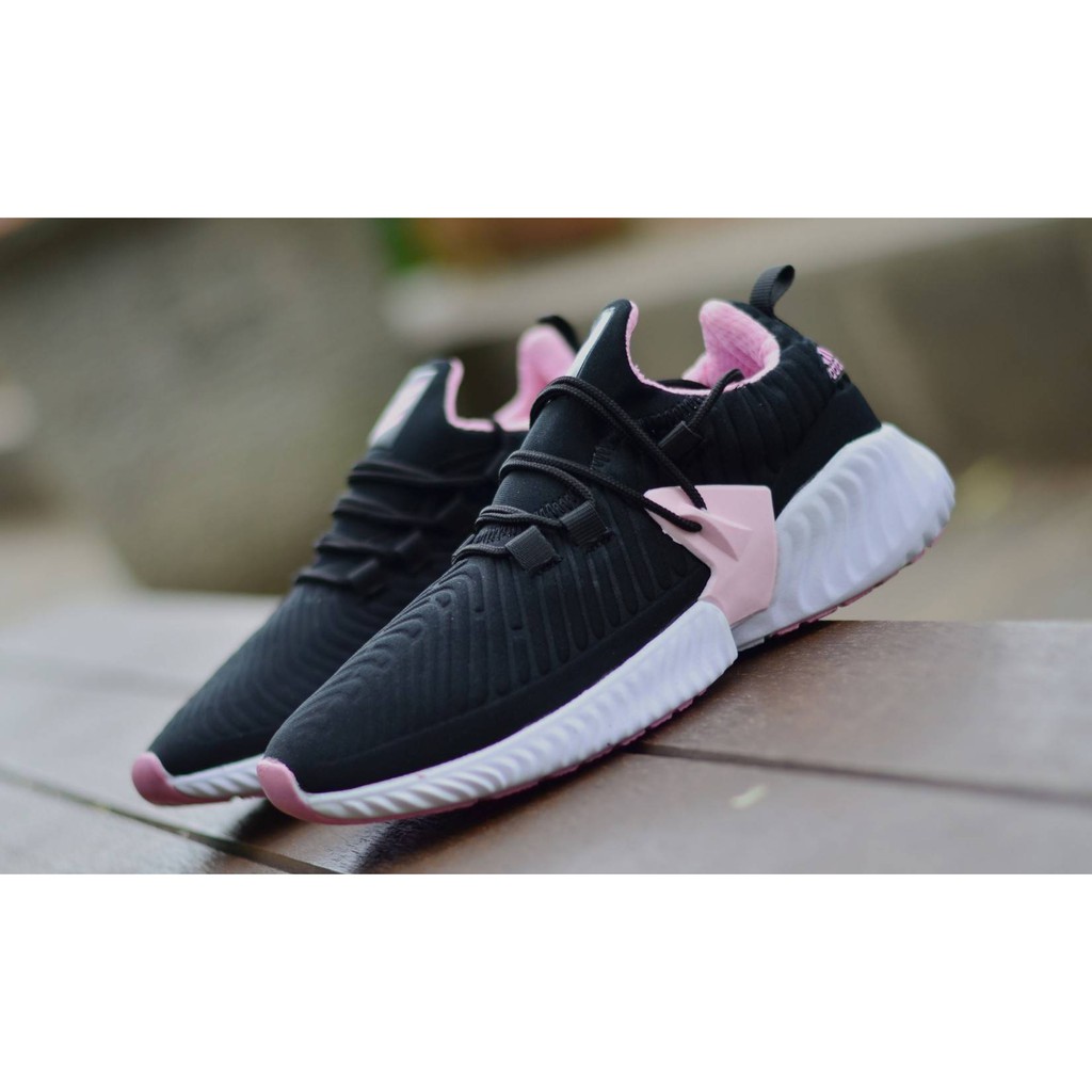 SepatuAdidas Sneakers Wanita - Olahraga Gym - Sepatu Adidas NMD Women - Sport Running Wanita