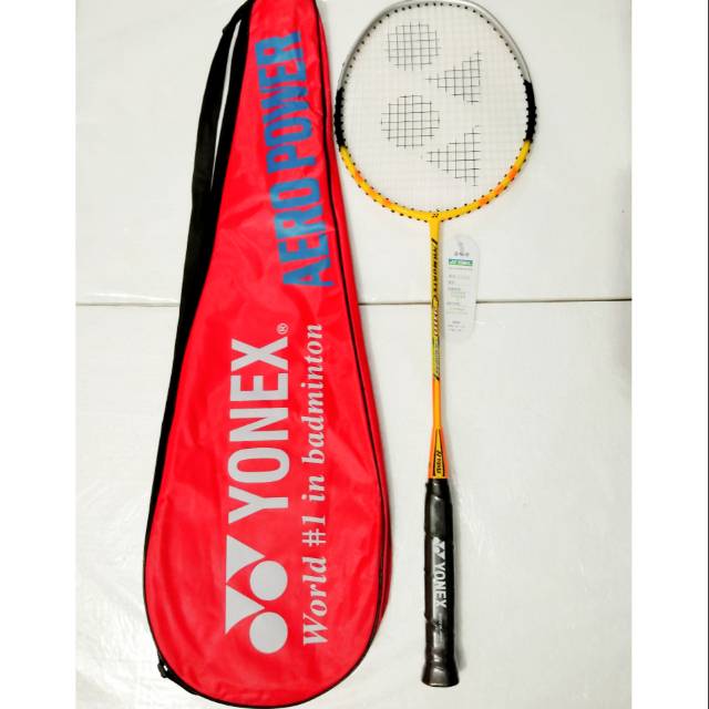 Raket badminton merk Yonex + sarung penuh