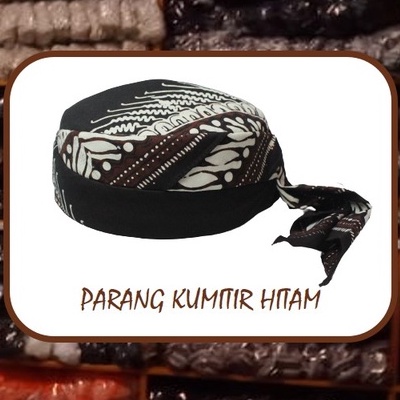 PECI BATIK JOGOKARIYAN / MOTIF PARANG KUMITIR HITAM / Peci Batik Jogokaryan