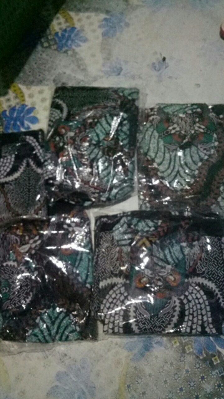 Abadi Batik Couple Batik Keluarga Best Seller Motif Madu 003