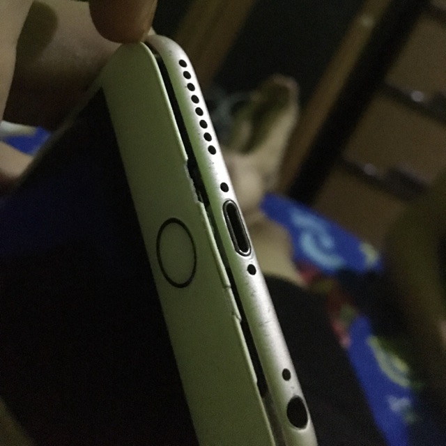 Iphone 6S plus lock icloud