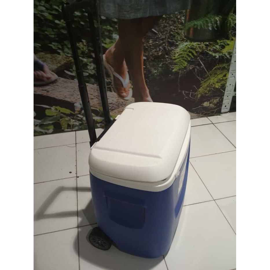 IGLOO Cooler Box Trolley dengan Roda Ice Box Kotak Es Pendingin 26 L