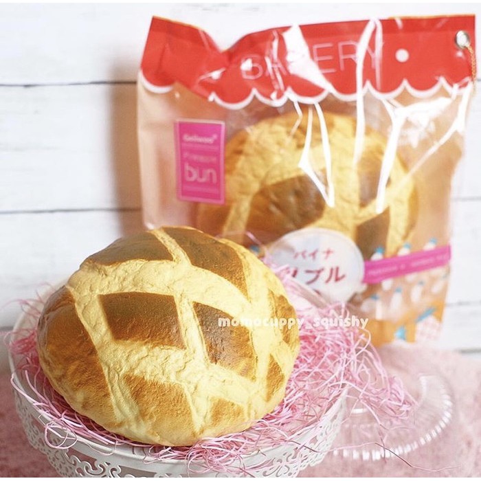 Squishy licensed big melon bun by geiiwo ( squishy roti besar slow)