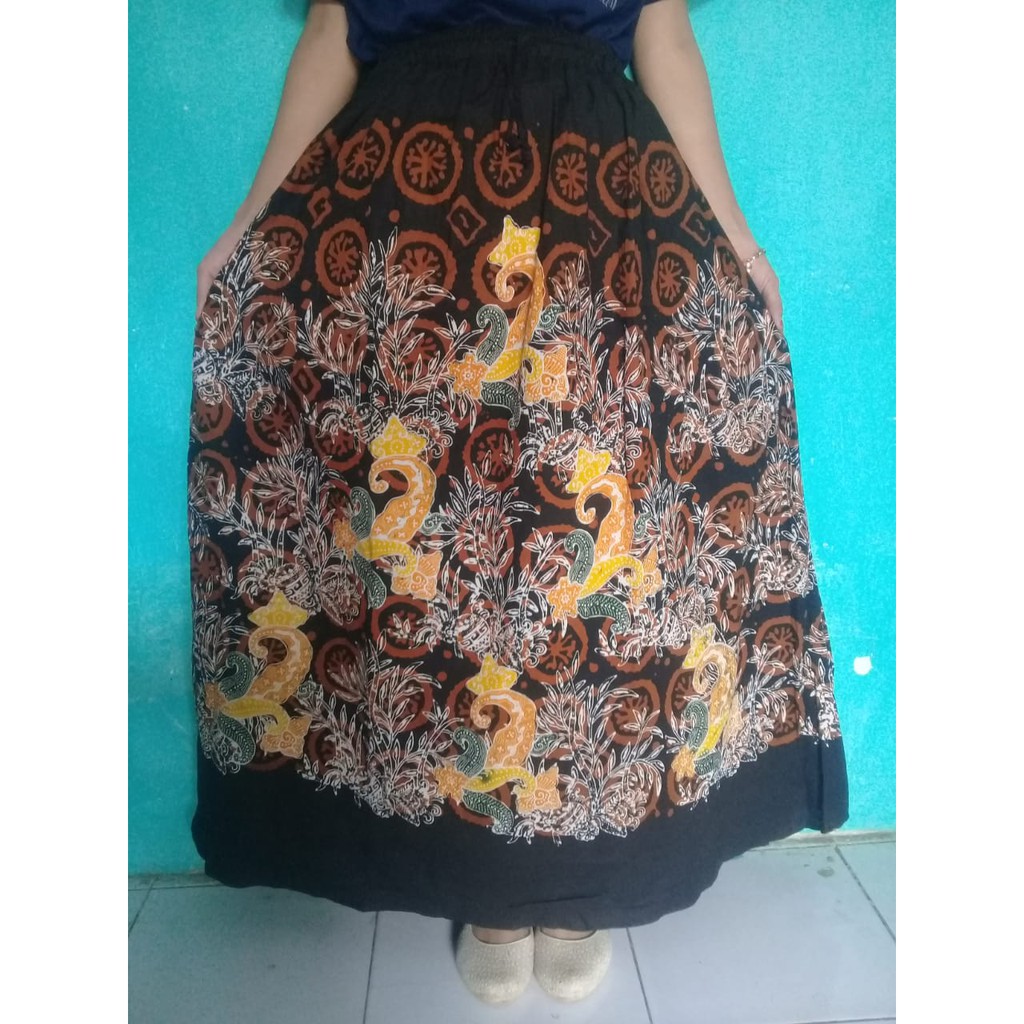 ROK BATIK //ROK DEWASA // BAWAHAN WANITA // BAWAHAN WANITA TERBARU // BAWAHAN BATIK // ROK DEWASA //