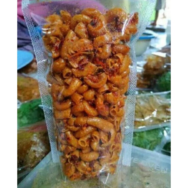 

Makaroni pedas/original daun jeruk renyah dan gurih 70gr