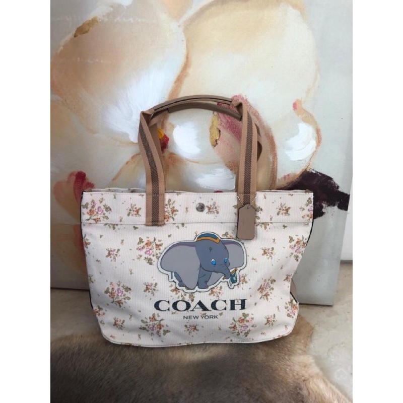 coach tote putih