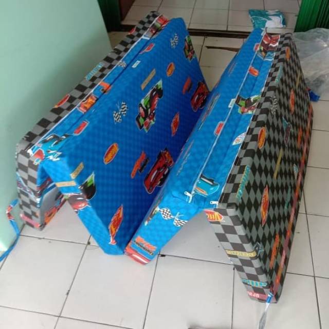 Inoac Kasur Busa Lipat Empat no 3 Size 200 145x10 cm