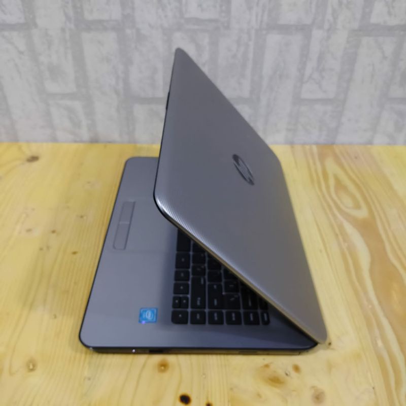 Laptop Hp 14 intel Celeron - N3050 Ram 4GB HDD 500GB Layar 14 inc Windows 10 Siap pakai full aplikasi