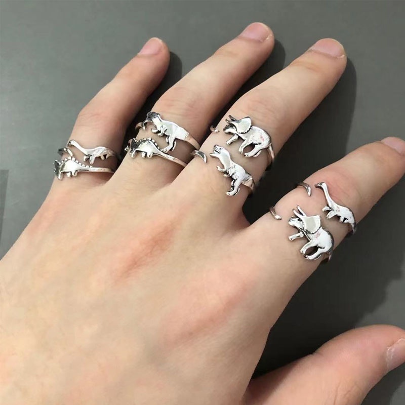 Cincin Desain Dinosaurus Warna Silver Untuk Wanita