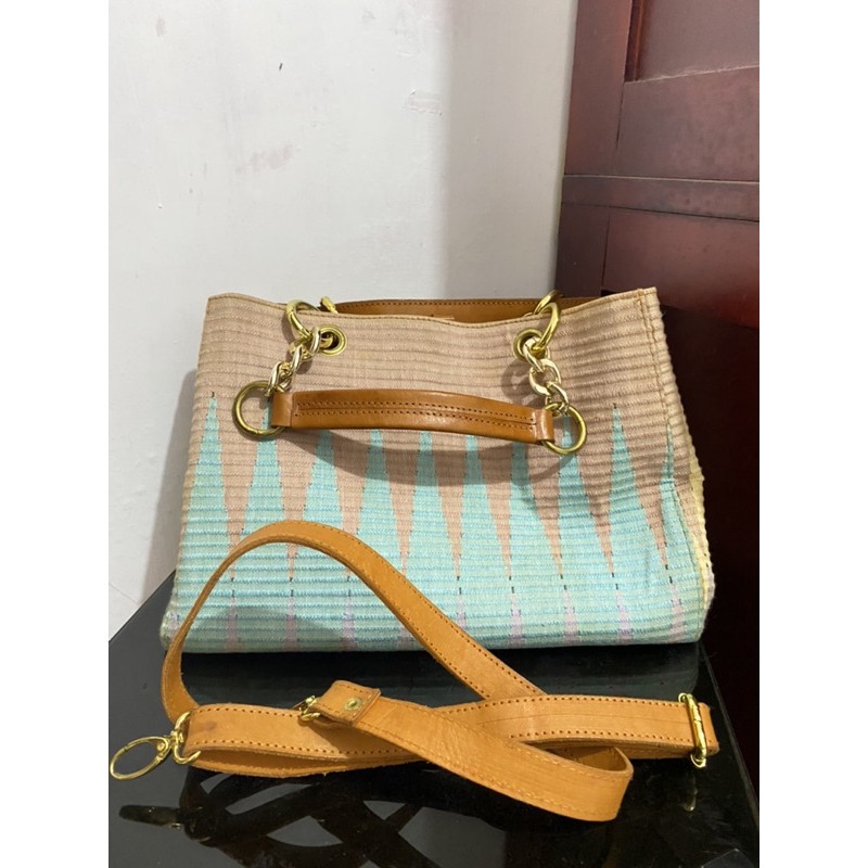 Tas etnik kulit sapi mix tenun rang-rang Lombok (preloved)