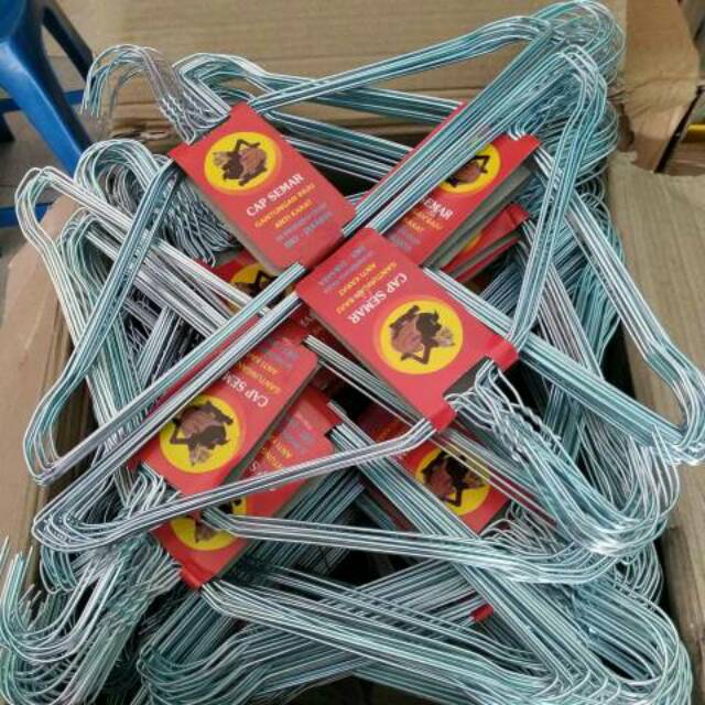 Hanger baju besi stainlist 1 pak isi 10 pcs 41 cm hanger Hanger baju besi stainlist 1 pak isi 10 pcs 41 cm hanger