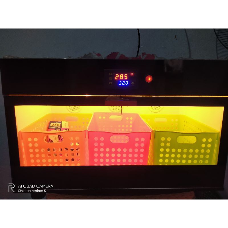 inkubator Penghangat Otomatis