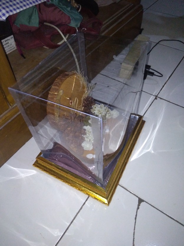 Frame 17x23 Dengan Mika Dan Sudut Hiasan Mika Kotak Hantaran Seserahan Warna Gold Dan Silver