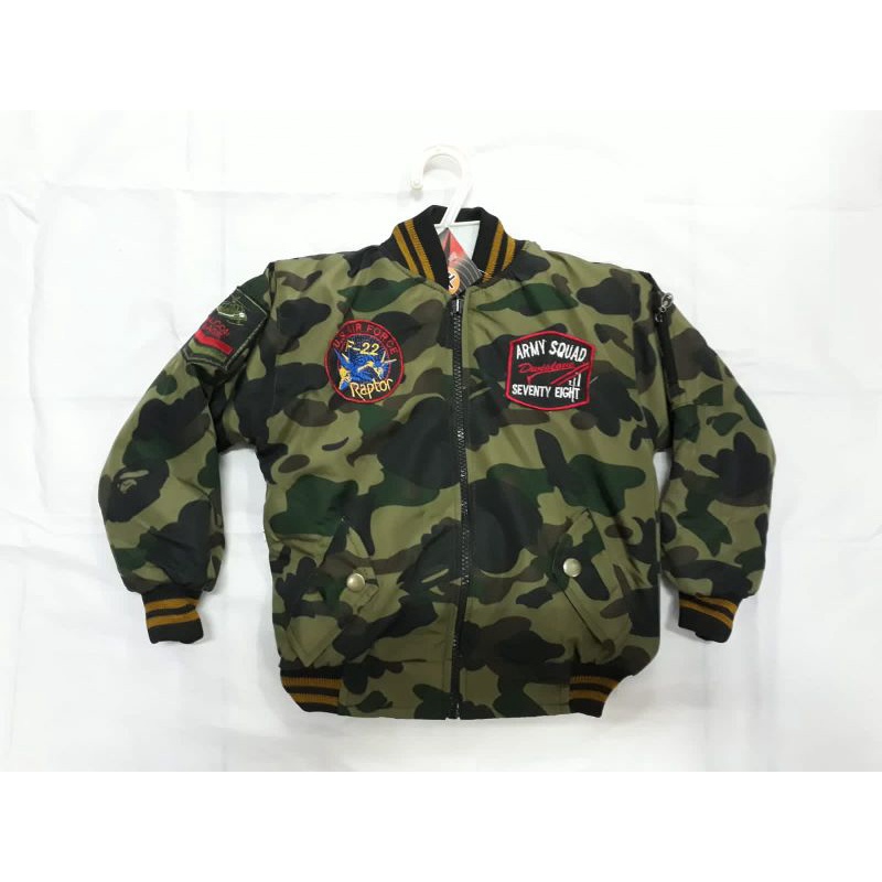 Bomber Anak Army Parasut