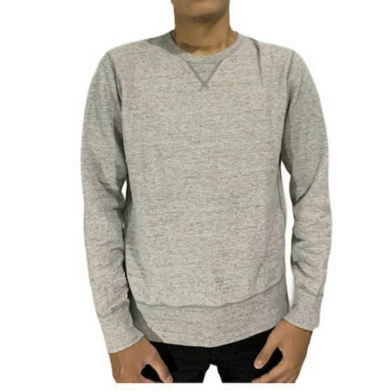 UNIQLO ORIGINAL SWEATER UNIQLO SWEATER CREWNECK UNIQLO SECOND UNIQLO PRIA UNIQLO PRELOVED UNIQLO ORI