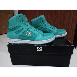 dc high top sneakers
