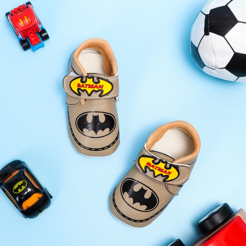 SEPATU BAYI BATMAN PREWALKER BAYI COWOK ANTI SLIP SOL HALUS MOTIF SUPERHERO