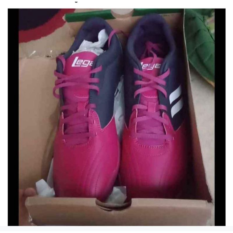 Sepatu futsal legas