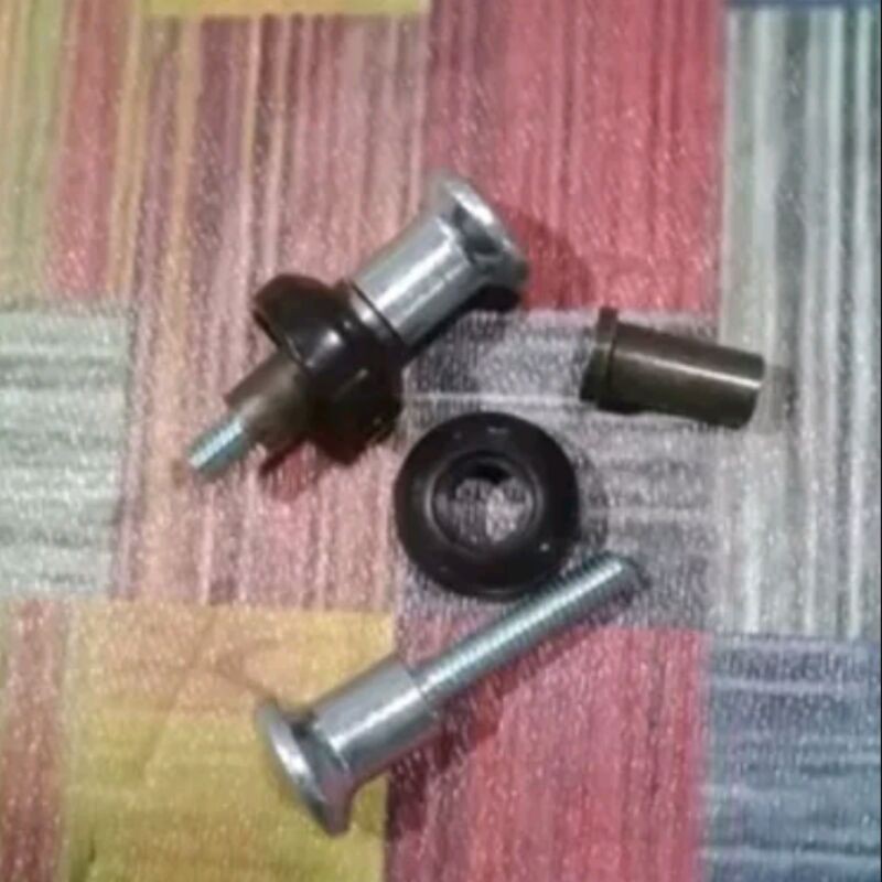 sepasang baut body belakang honda cbr 150 r cbr old thailand cbr 150r old cbu baut antar jok karbu