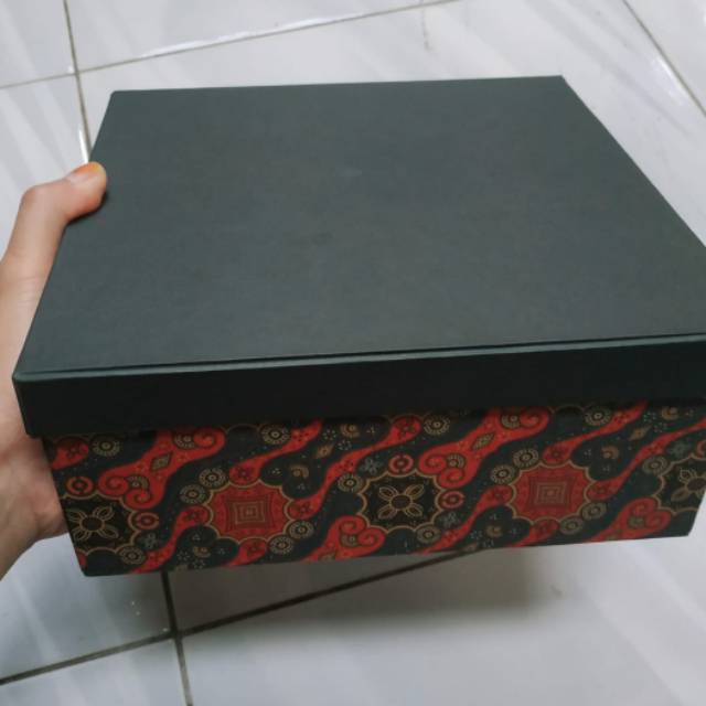 

Kotak kado 20x20x10 Bloom Box / Box Bunga / Flower Box / Gift Box / Box Kado / Round Box / Box Bulat