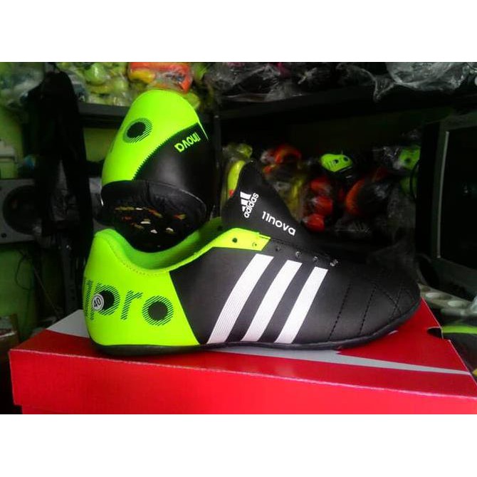 Sepatu Sepatu Futsal Adidas 11Pro Questra New Arrival