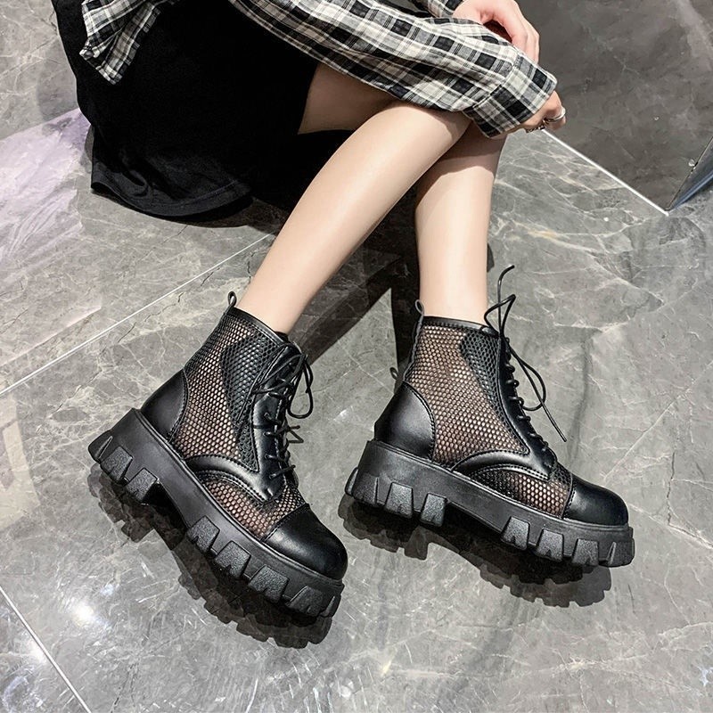 Sepatu Boots Wanita Sepatu Gaya Korea Model Jaring Bolong-Bolong Real Pic