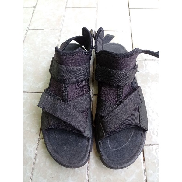 sandal ecco