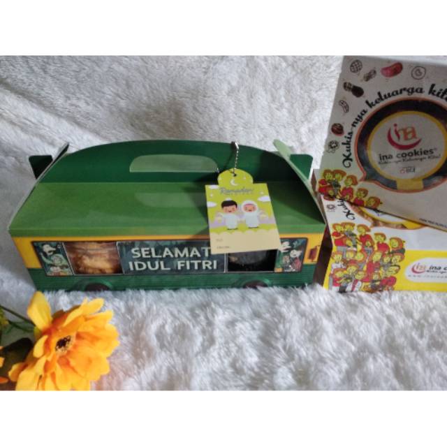 

parcel lebaran Tema bus