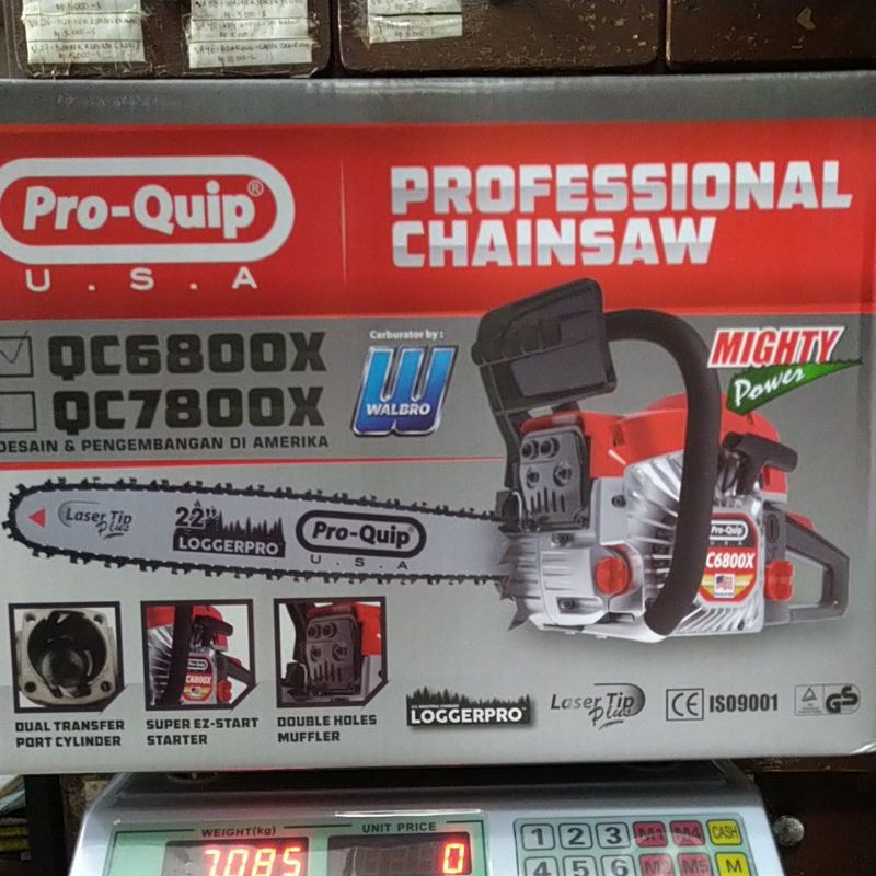 Pro-Quip QC6800X professional chainsaw
