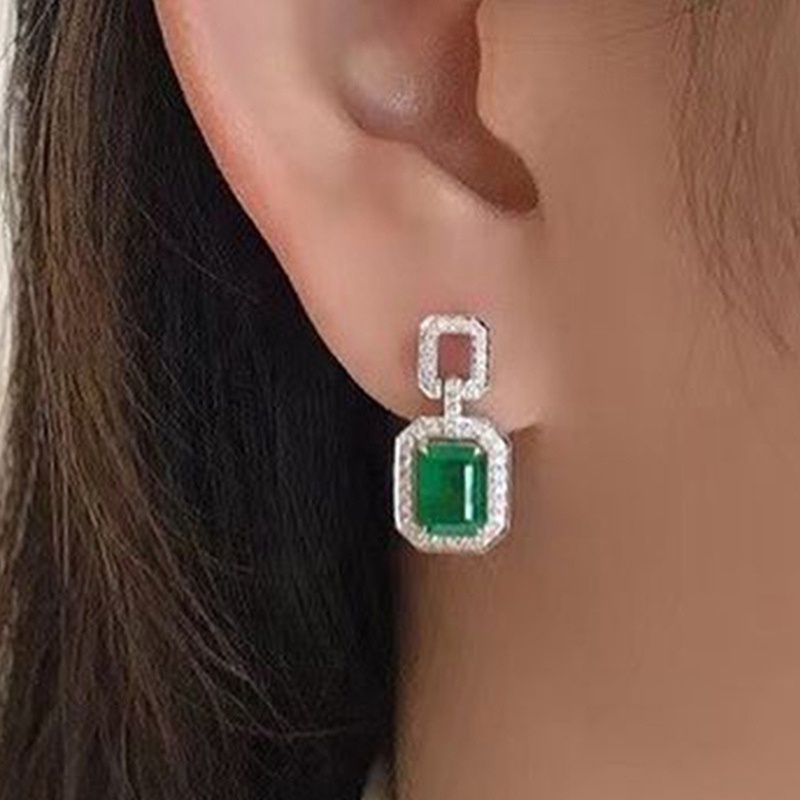 Anting Juntai Cubic Zirconia Bentuk Persegi Warna Hijau Untuk Wanita